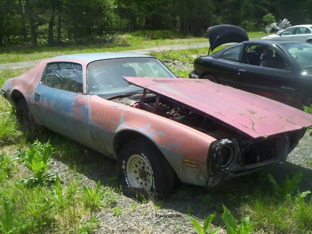 Iconic 70s US pony car, the Pontiac Firebird, is selling for cheap but the muscle car has a secret inside