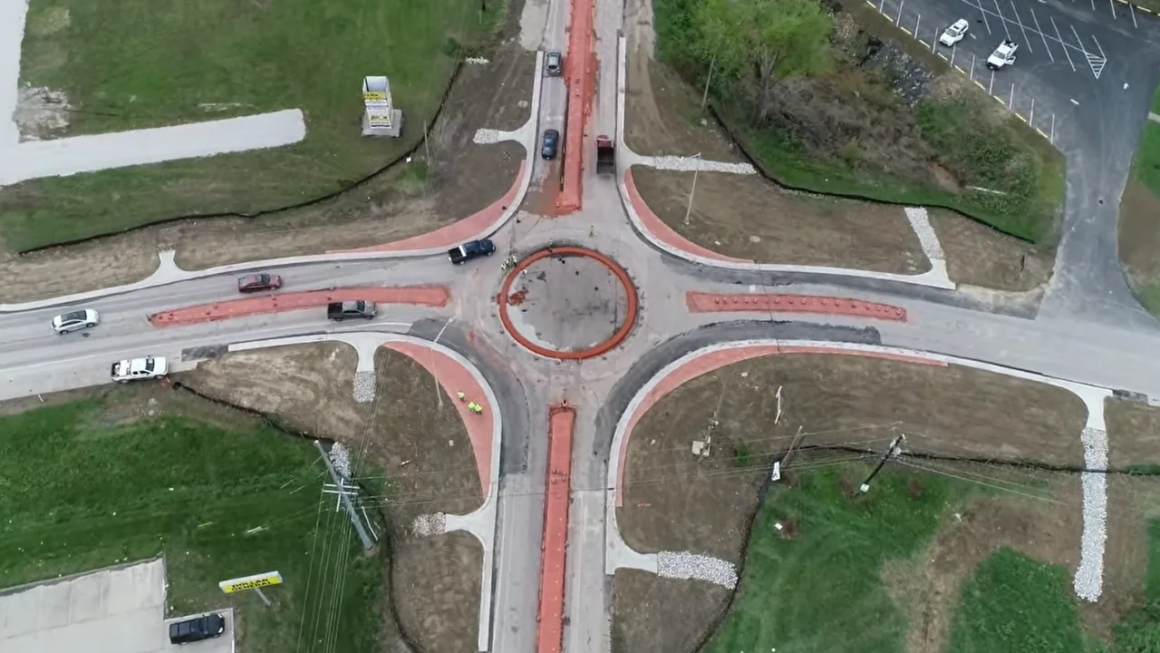 Footage captured of Americans using a Kentucky roundabout for the first time after it opened and it's absolute chaos to watch