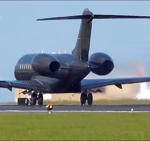 Cristiano Ronaldo's private jet Lisbon Airport Gulfstream G650