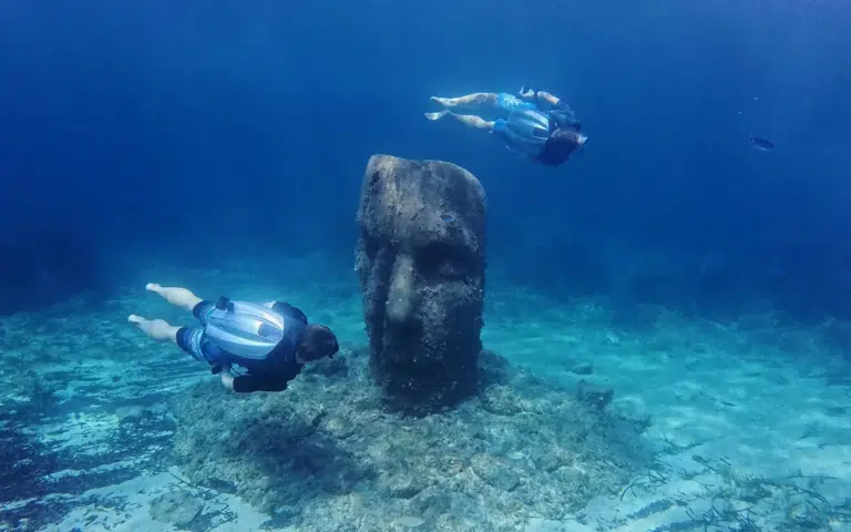 The CudaJet underwater jetpack has just made underwater travel a lot more interesting.