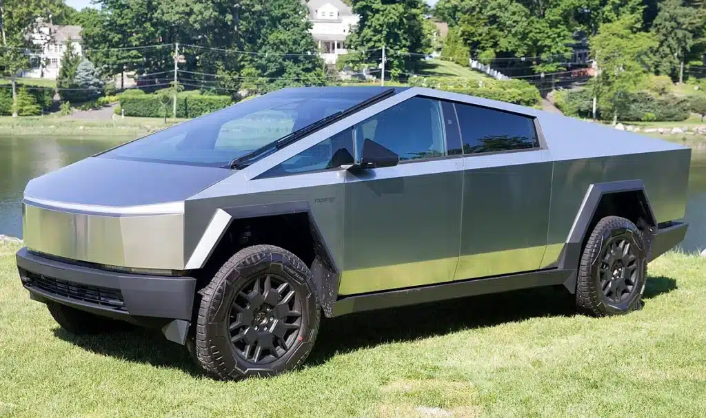 Utah CEO forced to sell Tesla Cybertruck after it wouldn't fit into his tiny parking spot