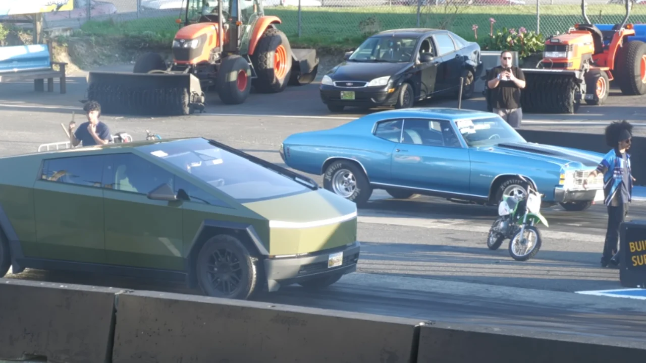 Tesla Cybertruck takes on classic muscle car 1970 Chevelle Malibu in a drag race and it's surprisingly close