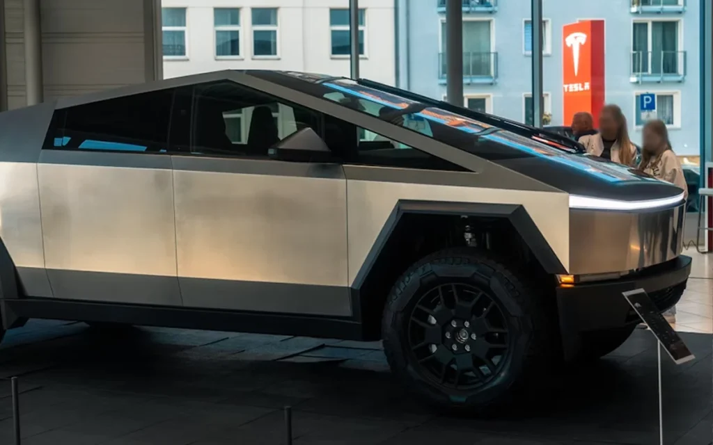 Having claimed to receive over 1,000,000 reservations for Tesla Cybertrucks before it was released, this is how many Tesla have actually sold