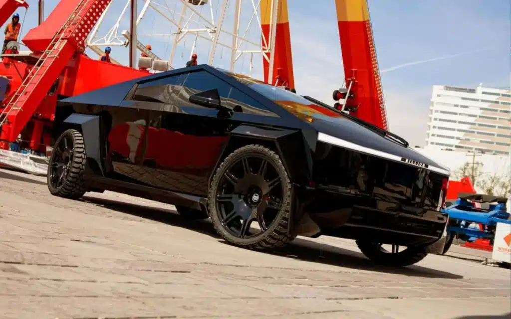 Mexican tuner makes huge statement with widebody Tesla Cybertruck on stilts