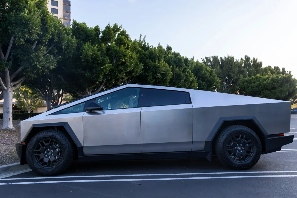 California man told to 'just buy an F150' after sharing his Tesla Cybertruck towing fail that left him 'very disappointed'