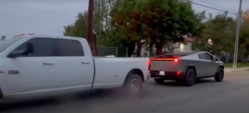 Tesla Cybertruck vs. Ram 3500 tug of war has a clear winner, not a fair fight