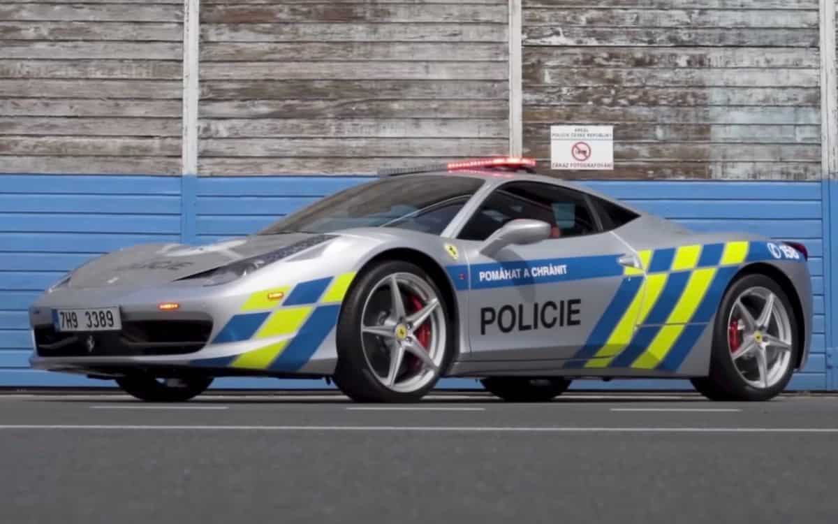 Ferrari 458 Italia turned into Czech police car