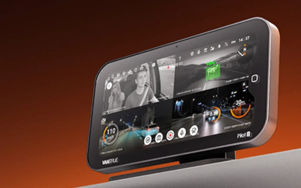 New dashcam unveiled at CES 2026 that brings thermal night vision and Apple CarPlay to any car