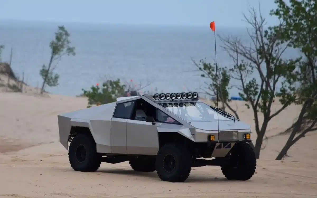 Man constructs his own off-road Cybertruck from scratch