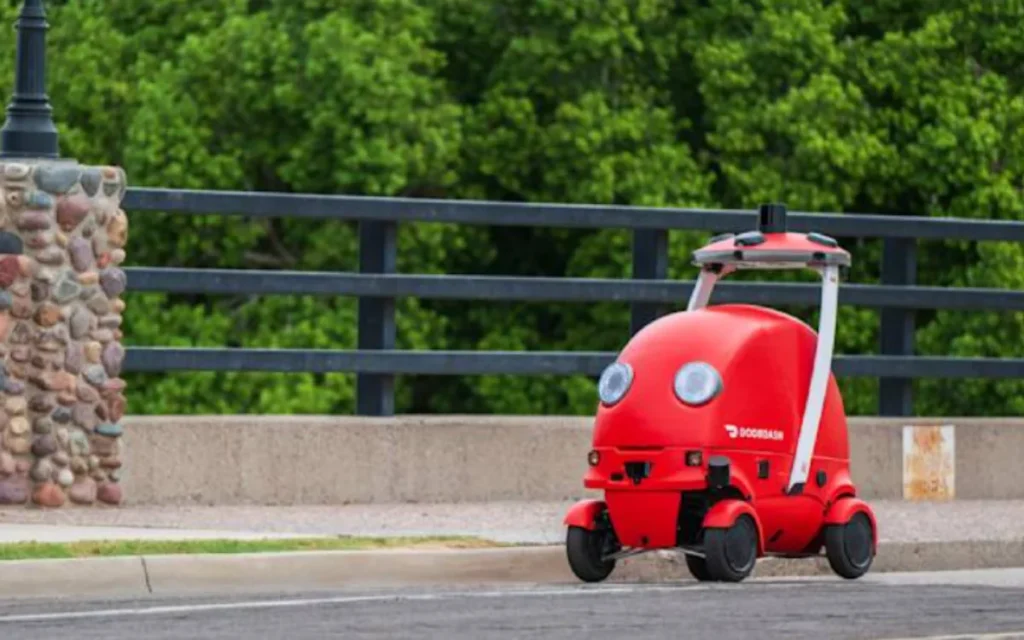 DoorDash has introduced a new 5-foot-tall delivery robot named Dot, and it’s already in use in Phoenix, Arizona