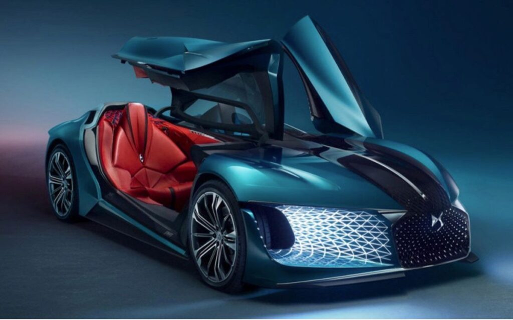 Inside the asymmetrical glass-floor car from the future – Supercar Blondie