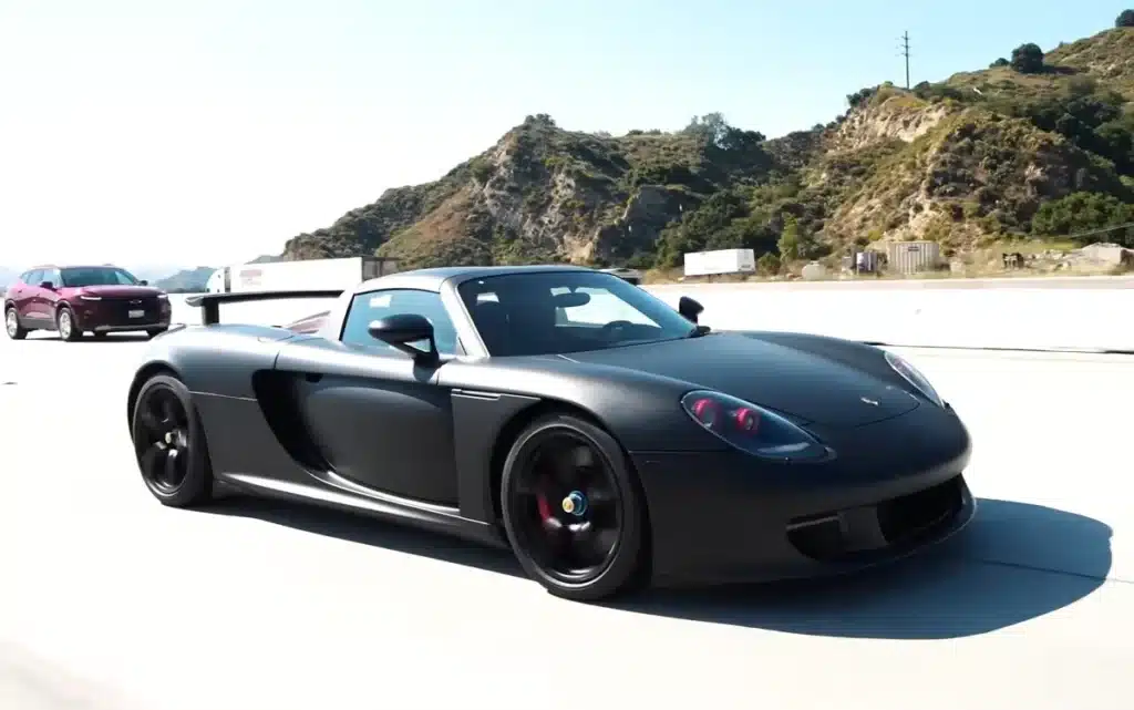 Dad-buys-a-1-million-2005 Porsche Carrera GT-at-a-gas-station-on-a-whim