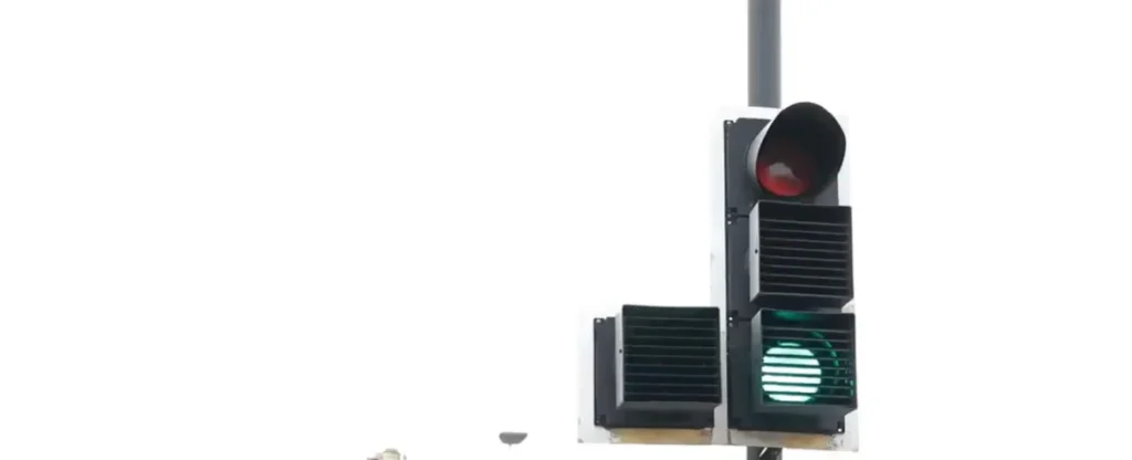 Most drivers have never noticed 'Dallas display' lines on traffic lights and even fewer know what they are actually there for