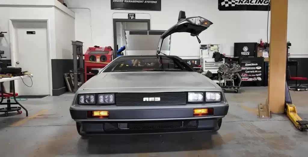 DeLorean

Ferrari