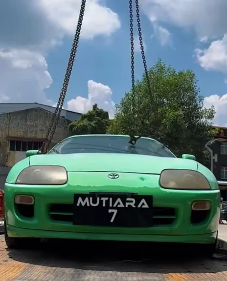 Toyota Supra pulled down from dealership roof after 20 years and the sun has left its mark on the sports car
