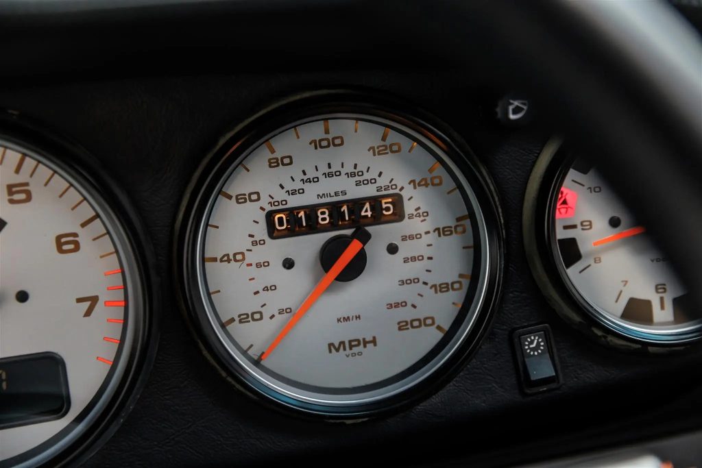 Denzel's Porsche 911 Turbo odometer detail