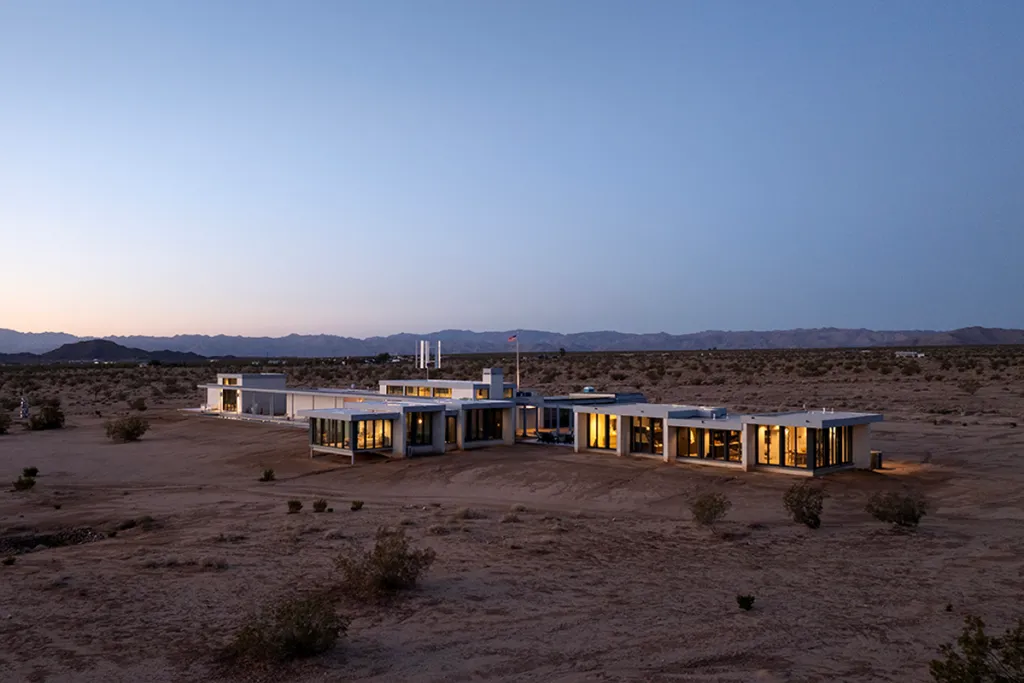 This futuristic desert mansion in California runs completely off-grid and it costs $15,000,000