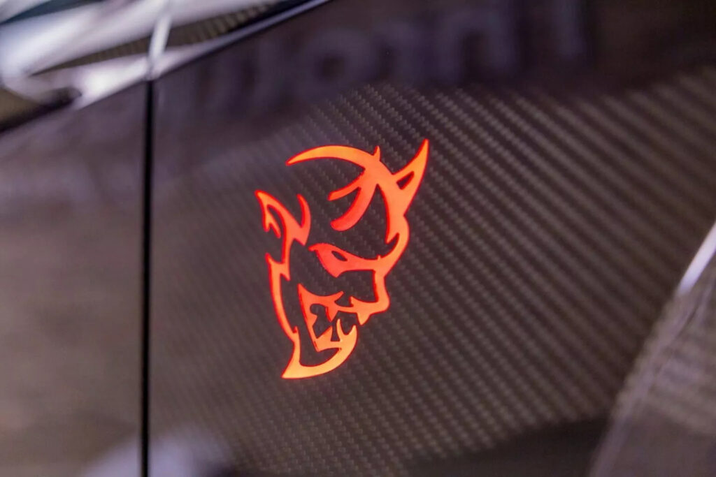 Dodge Challenger Demon, Demon logo