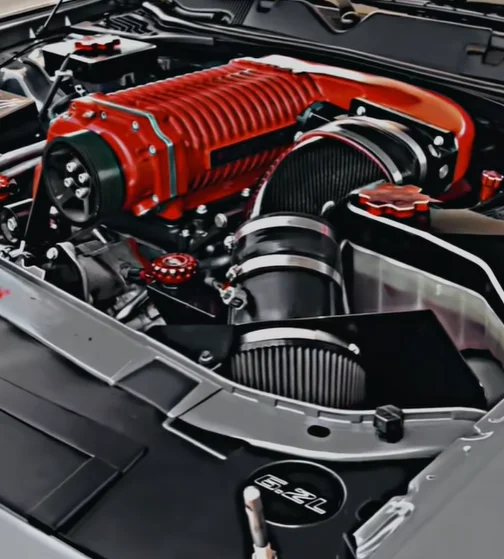 Cop pulls over Dodge Challenger SRT Demon 170 and quickly realizes he'd never have been able to catch it as he's left awestruck by horsepower