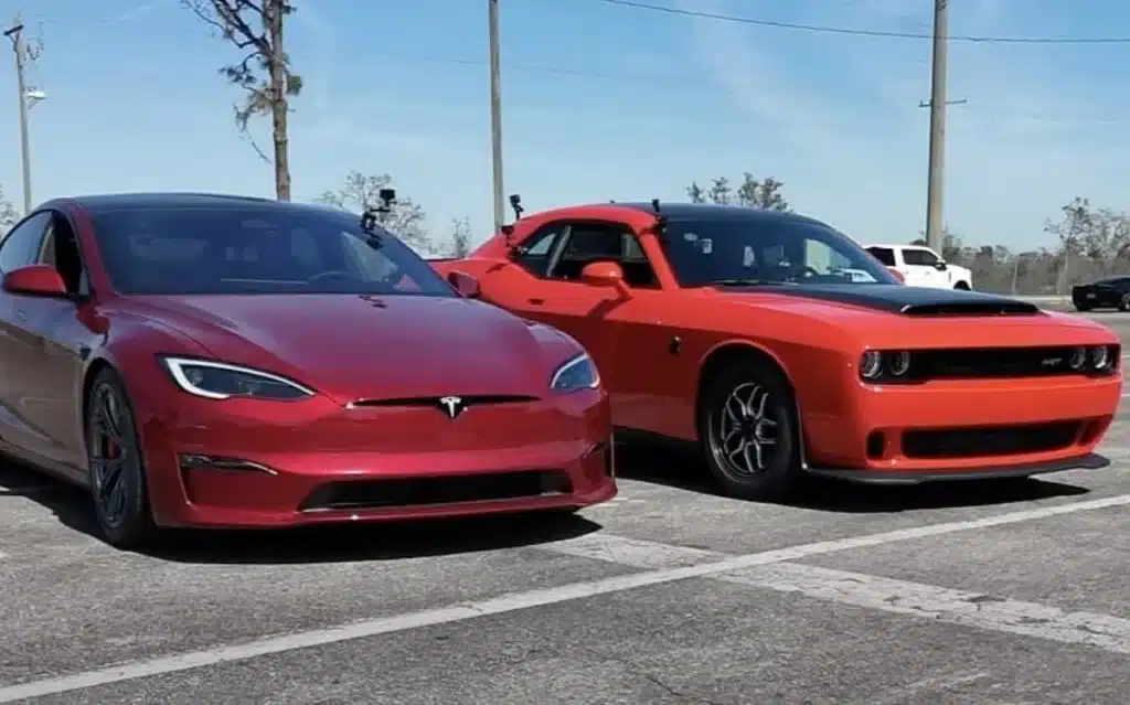 Dodge Challenger SRT Demon 170 Tesla Model S Plaid drag race