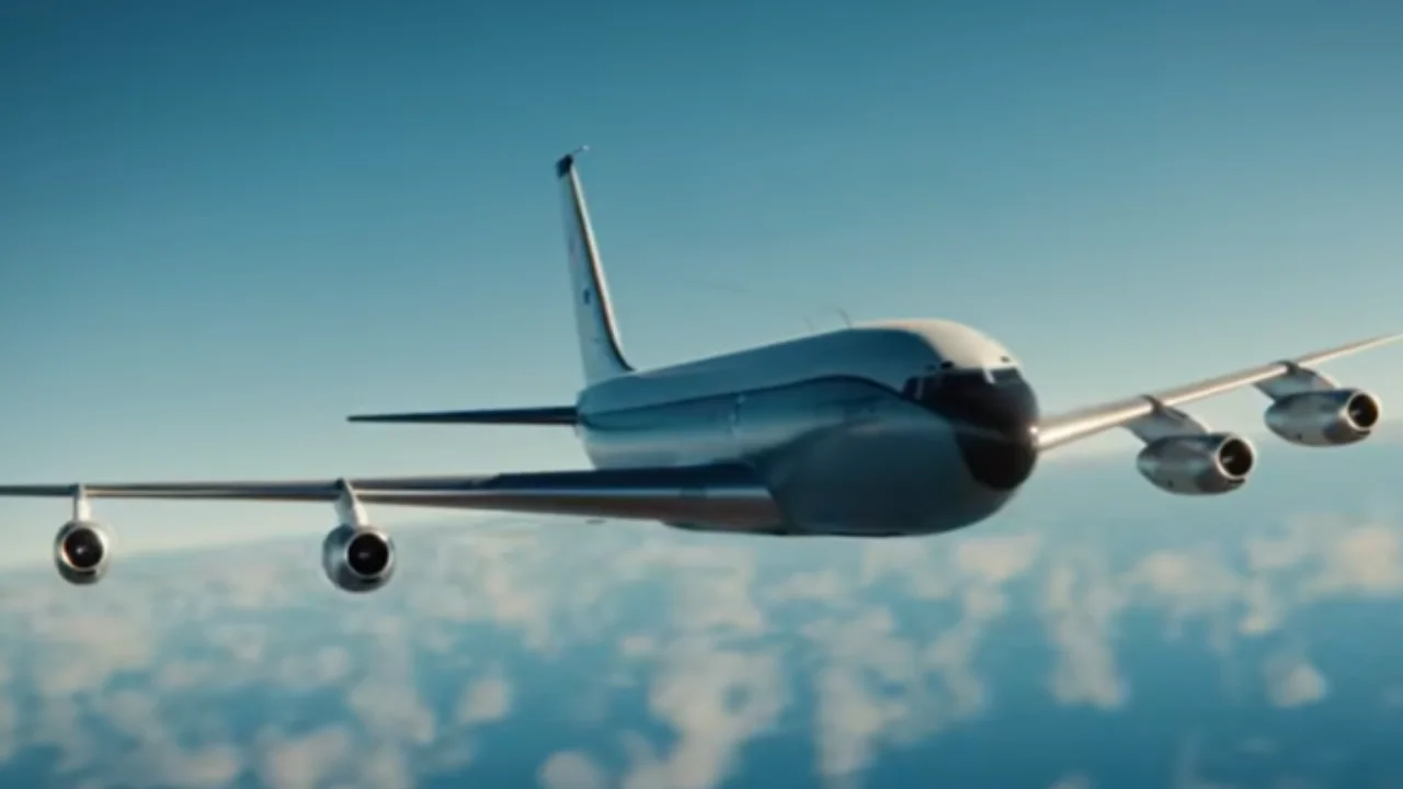 Extremely rare look inside the Boeing E-4B 'Doomsday Plane' that's only for use in an apocalyptic scenario