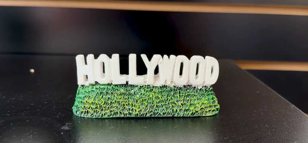 Man DoorDashes in celebrity neighborhoods in Hollywood Hills to see how much money he can make in tips and isn't disappointed