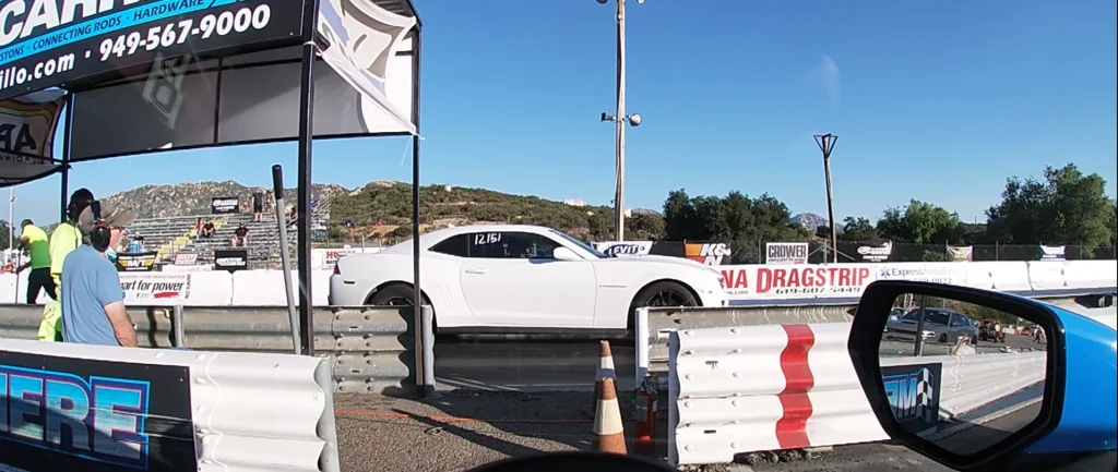 C8 Chevrolet Corvette Stingray drags Camaro ZL1 and it ends in just 7.89 seconds