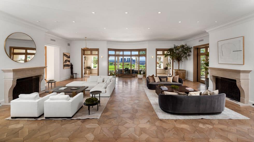 Drake's Beverly Hills mansion, living room