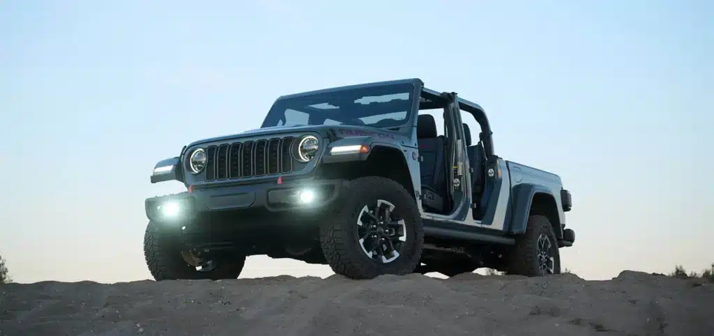 Driving-a-Jeep-Wrangler-Jeep-Gladiator-or-a-Ford-Bronco-without-doors