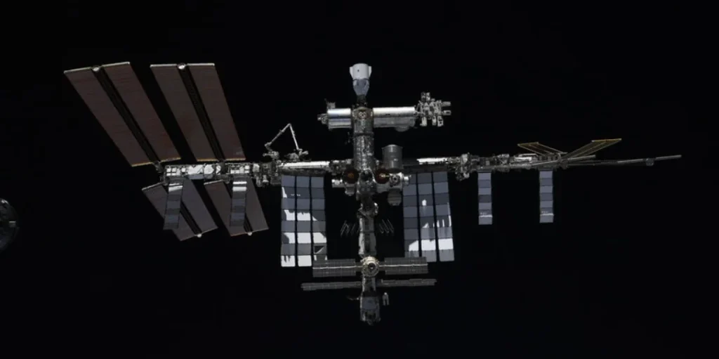 Reddit moderator removed a genuine space photograph posted by NASA astronaut and said 'hopefully this won’t happen again