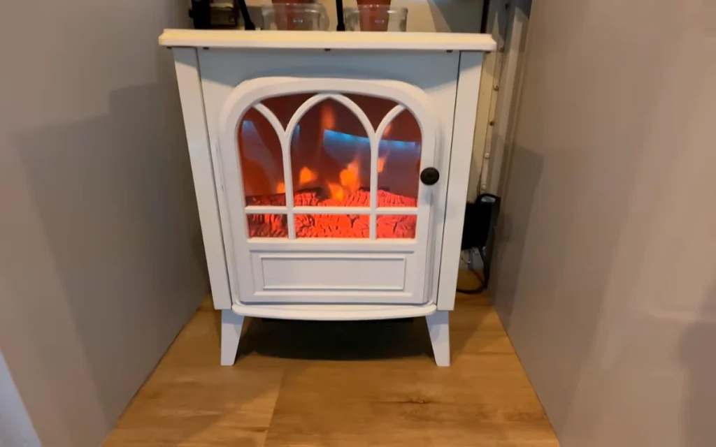 An American school bus reborn as a tiny home might sound quirky, but this English couple made it feel surprisingly practical.