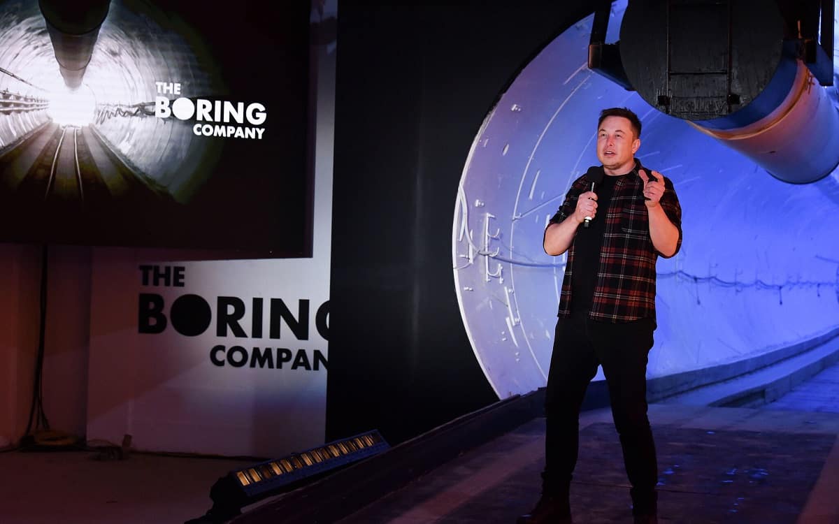 Elon Musk with the Hyperloop hero image