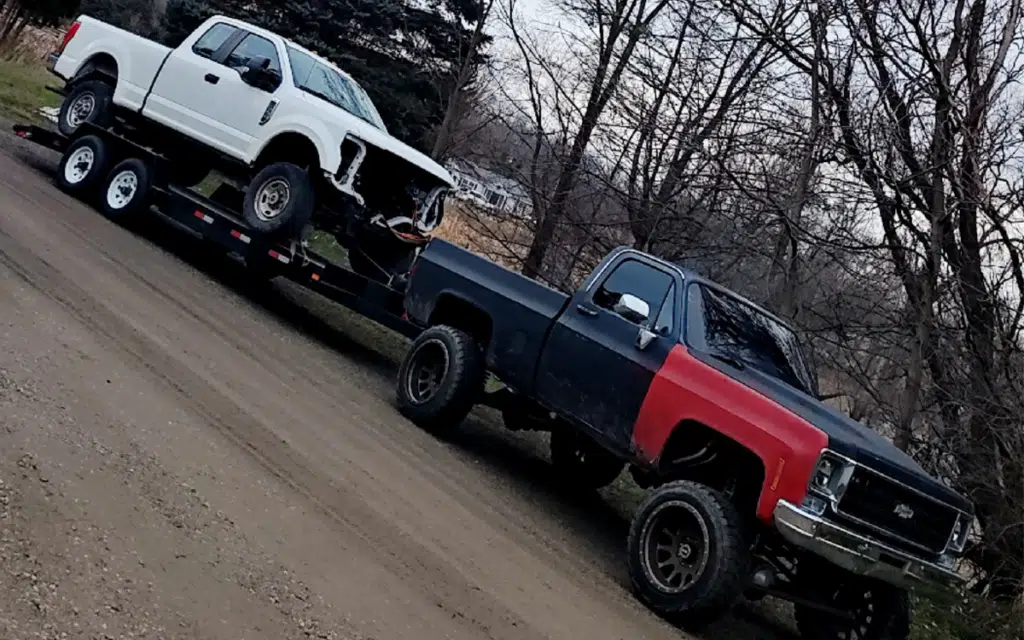 Ford Super Duty pickup truck has a Chevrolet V8 secret that makes it the biggest of desires for American car lovers