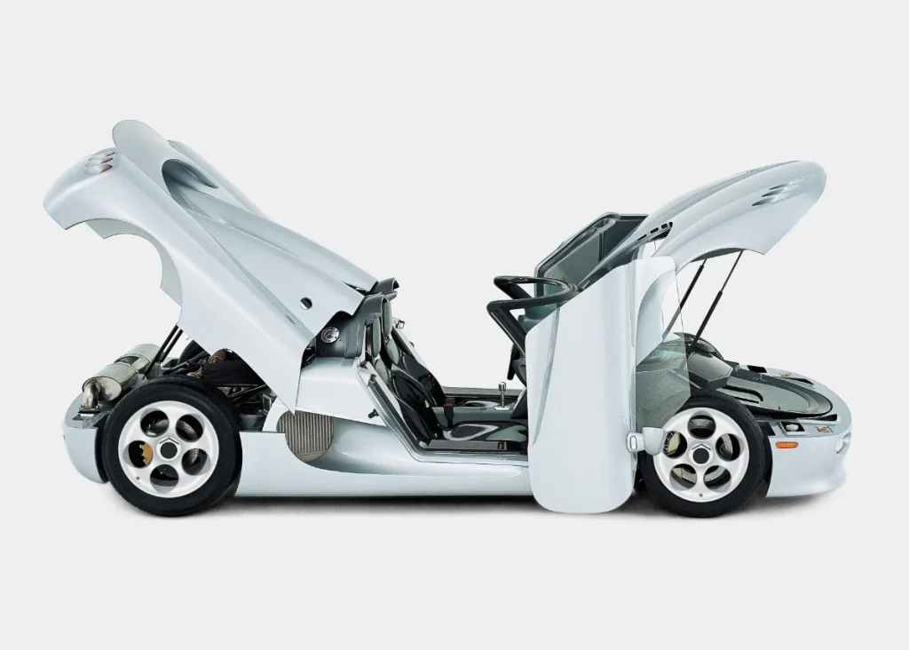 Every year, new boutique hypercar makers emerge but very few survive, and there are several reasons why Koenigsegg succeeded where others failed