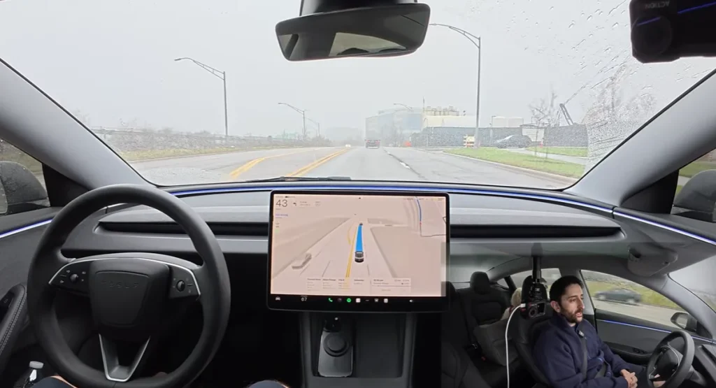 A US Tesla owner tests Full Self Driving in dense fog, and the results reveal how the system really handles bad visibility
