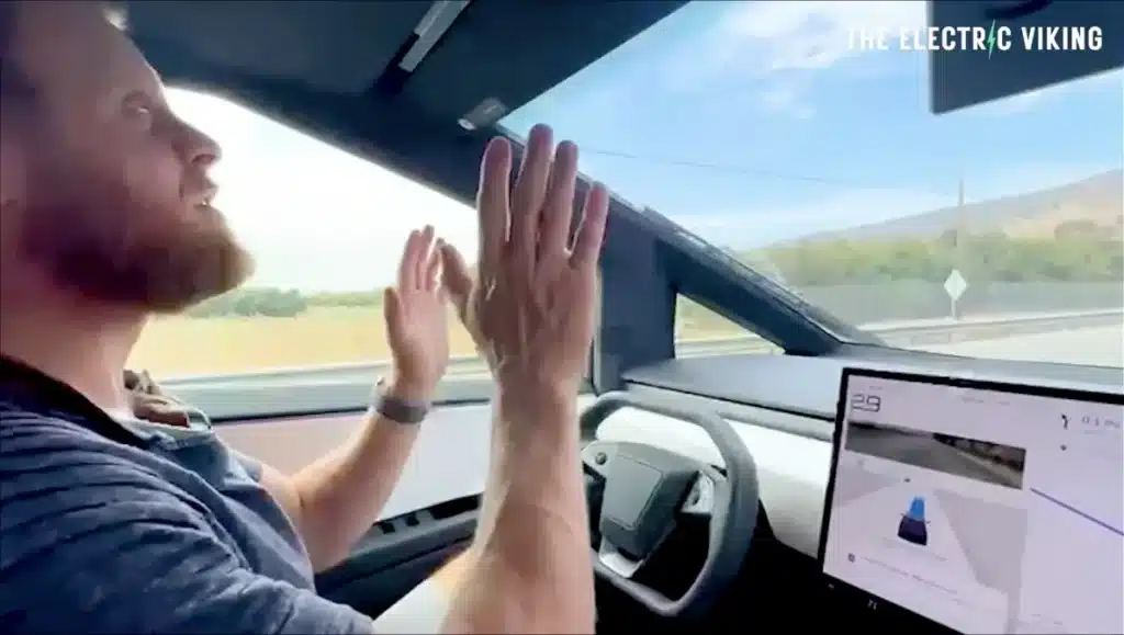 Tesla's self-driving mode