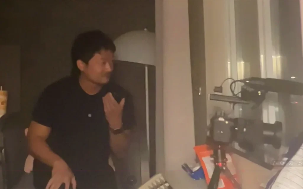 In a bid to catch car thieves in a local hotspot, this Canadian man parks a fake $2,000,000 Bugatti and launches a stakeout in a nearby hotel