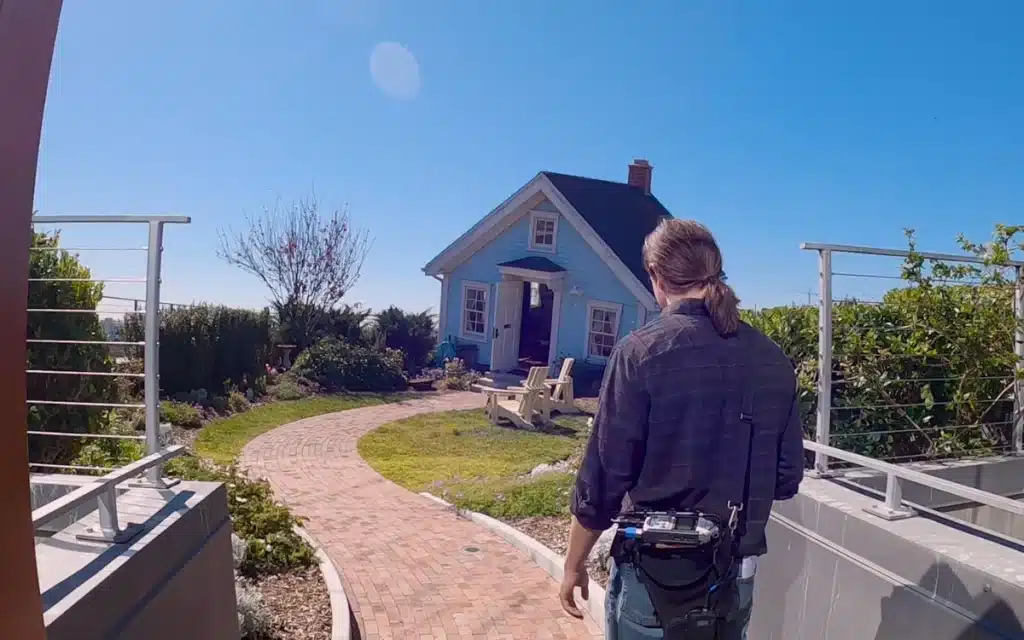 The 'Fallen Star' California house defies physics in California