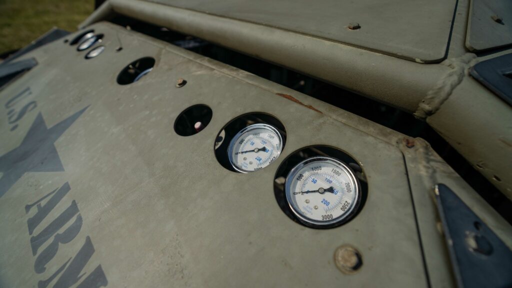 Fast and Furious tank, gauges