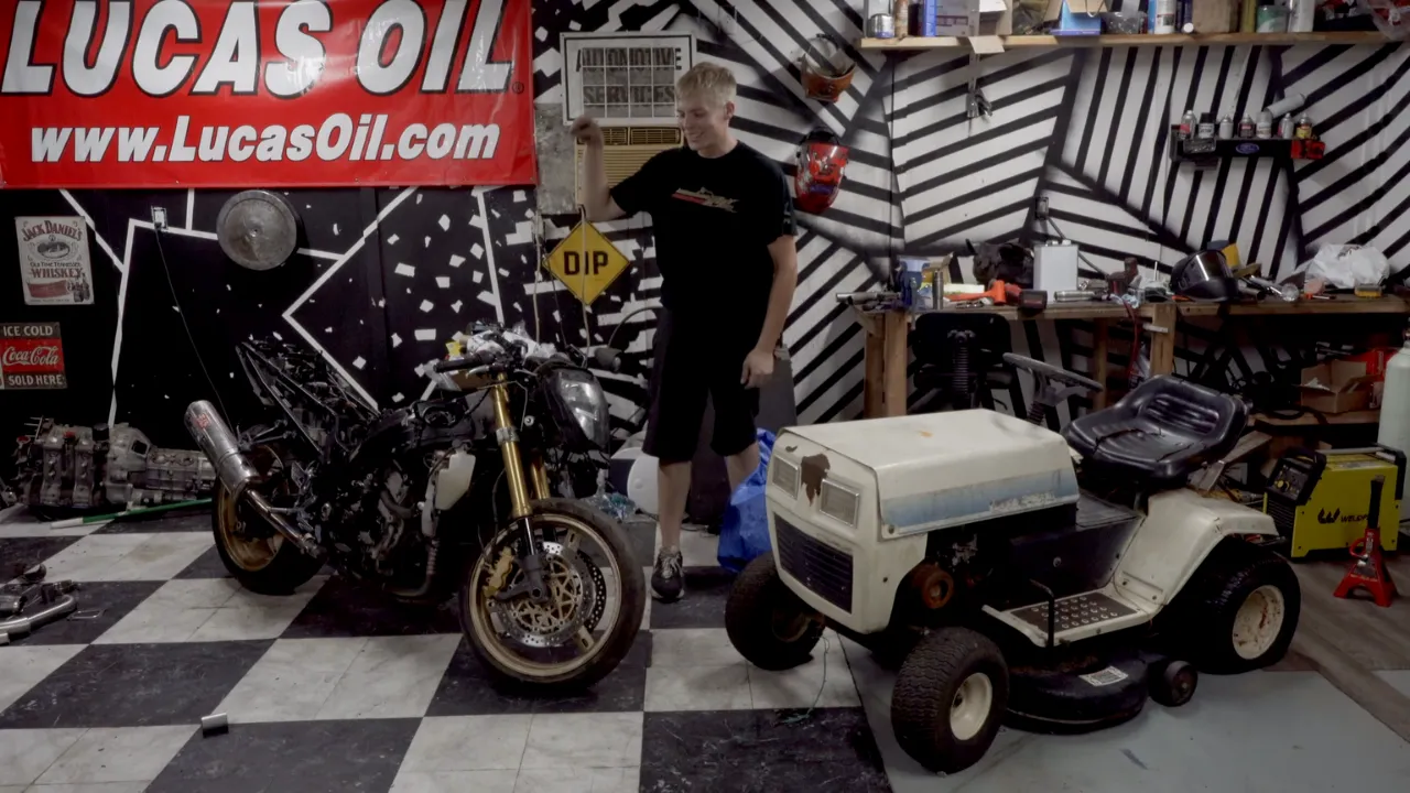North Carolina man builds world's fastest lawnmower that reaches 152 mph and still manages to cut grass