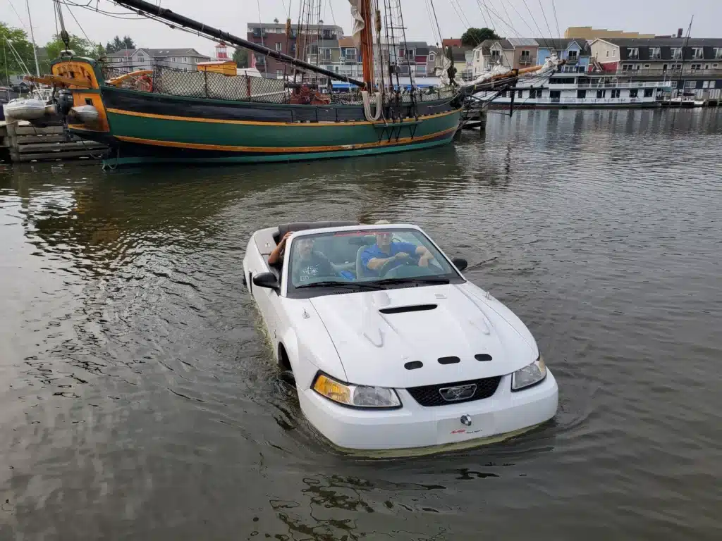 Father-and-son-build-1999-Ford-Mustang-Aqua-Sport-amphibious-car-you-can-drive-straight-into-water