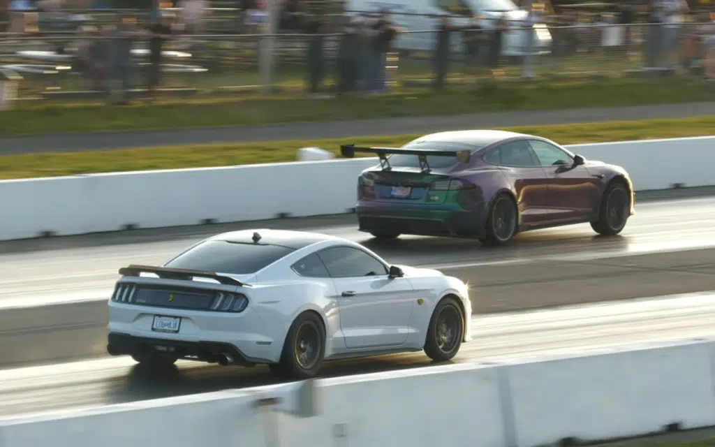 Winged Tesla S Plaid races a Mustang GT and the ending hurts