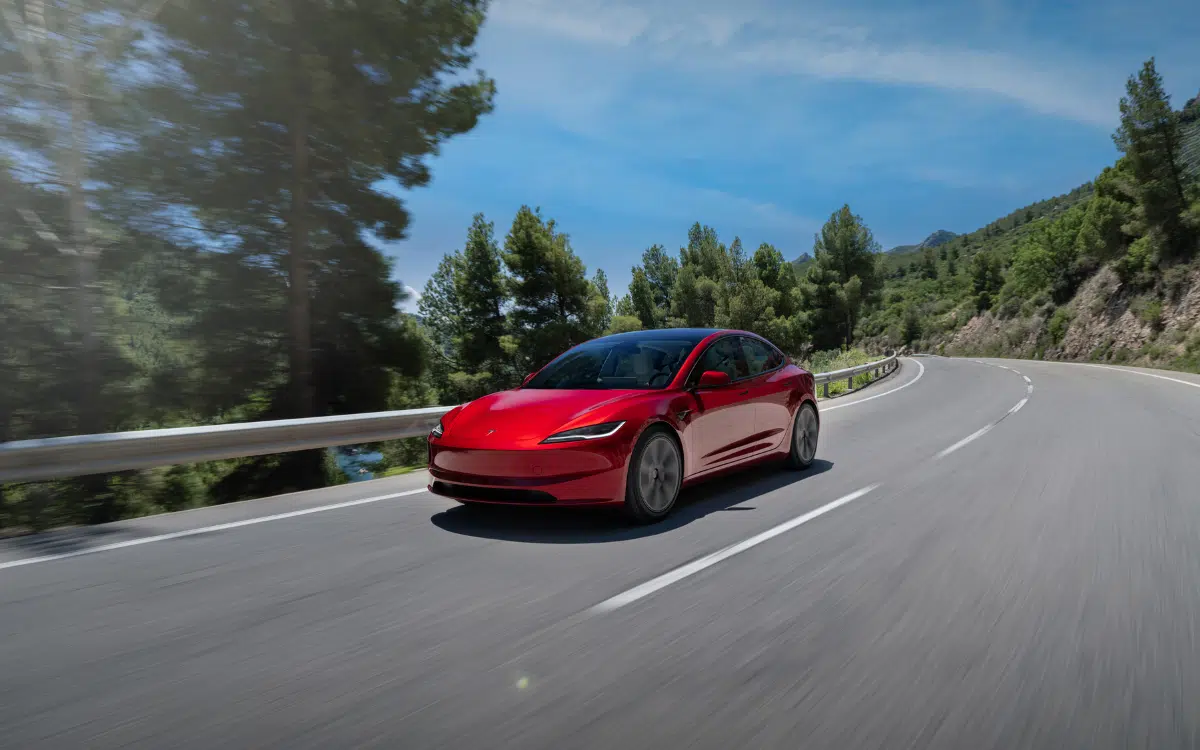 Man buys Tesla Model 3 but after bringing it home his wife changes her mind and doesn’t want to keep it