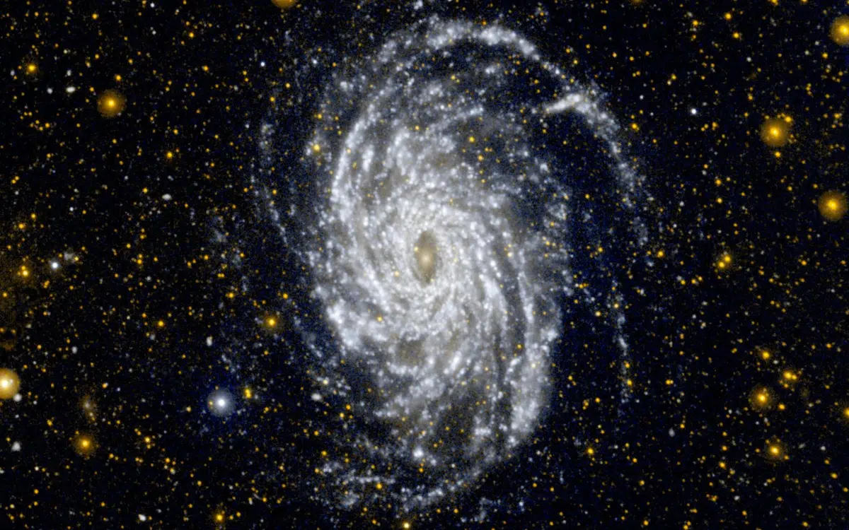 Space smells so weird scientists are turning it into high-tech fragrances