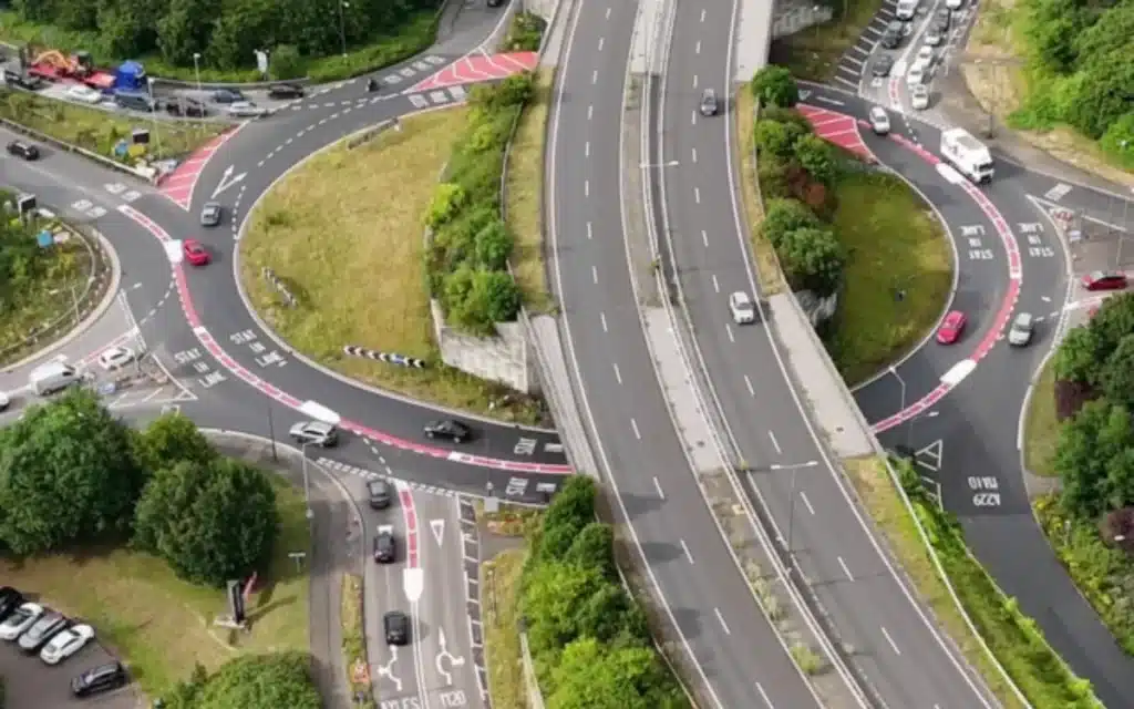 Driver's 'roundabout slingshot' method to beat traffic has people divided over whether it should be legal