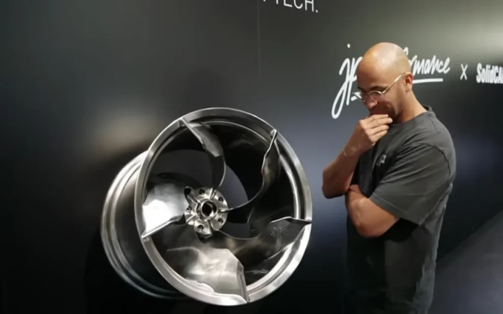Jaguar E-Type gets world's most expensive wheels made from fighter jet titanium