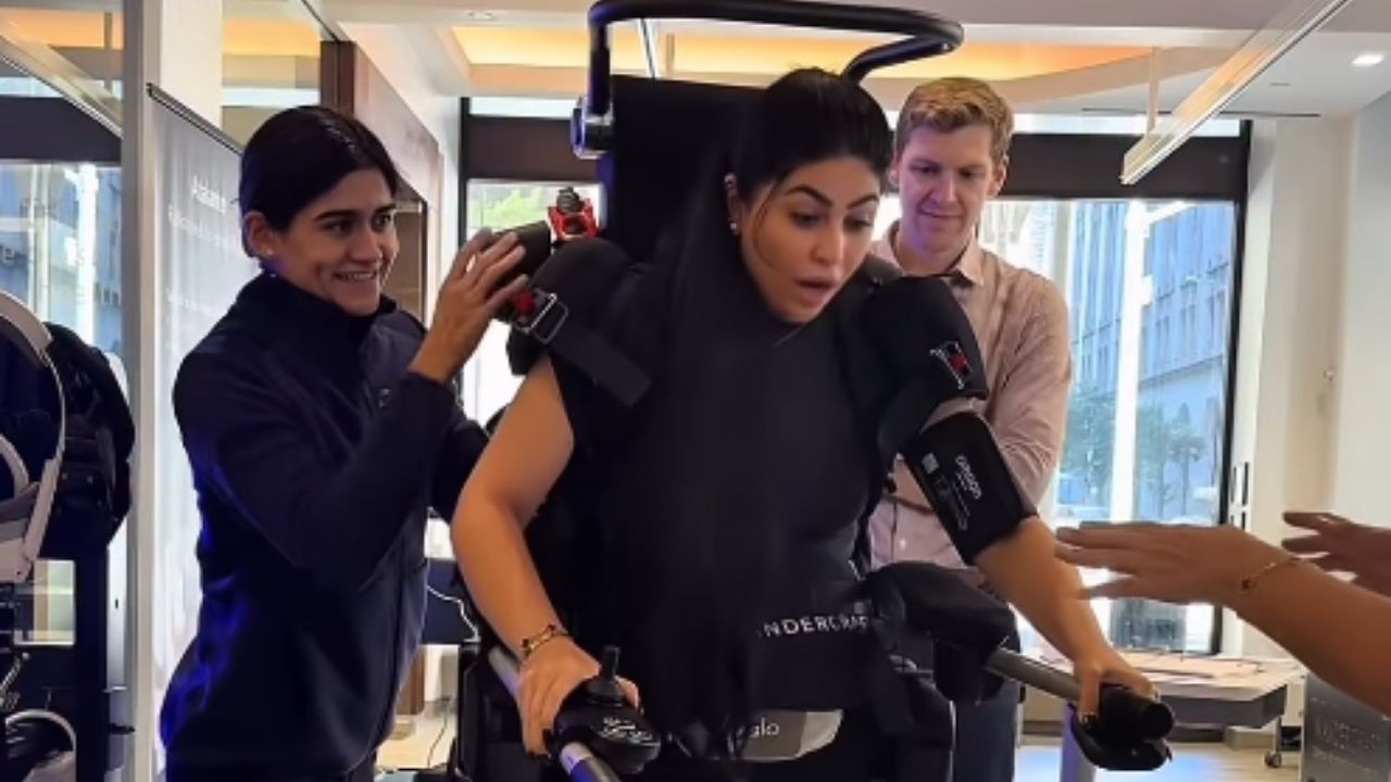 Woman paralyzed since 2014 stands up and walks again using advanced robotic suit