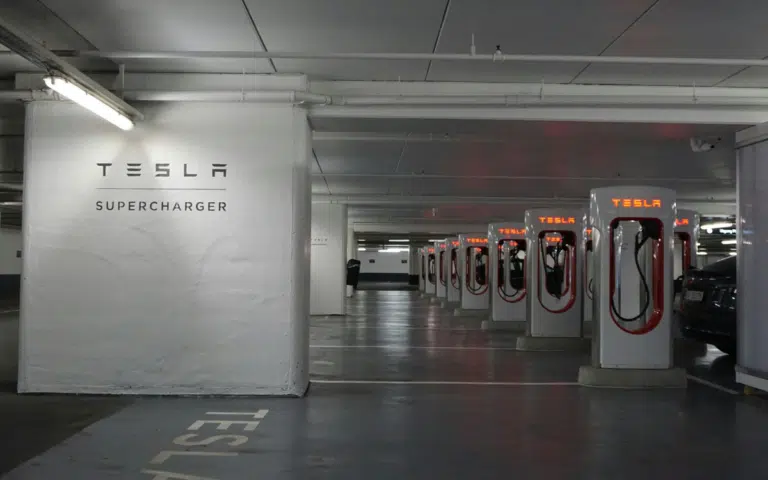 Map of Tesla Supercharger network in America shows they’re slowly taking over