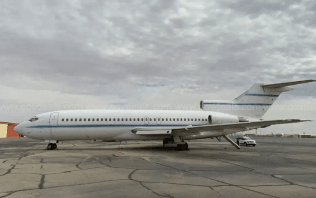 Someone bought Boeing plane that had sat idle at Texas airport for 20 years