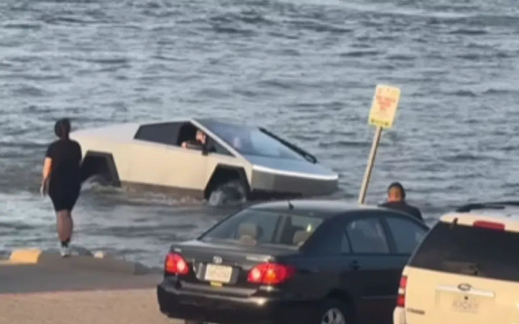 Tesla Cybertruck was seen driving through a Texas lake and those watching were blown away